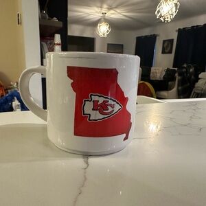Kansas city Chiefs and Eagles mugs  set of 2